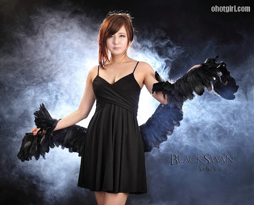 Ryu Ji Hye - Black Swan