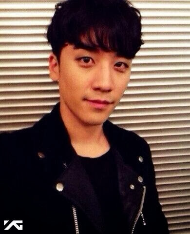 Seung Ri - Seung-chan - 08oct2013 - 05.jpg