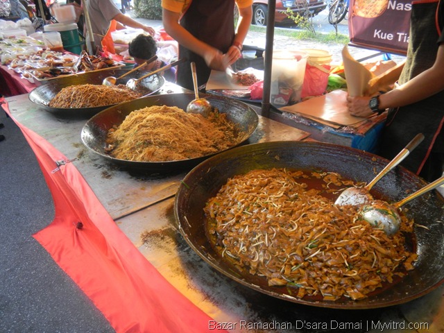 [kuey%2520teow%2520kerang%255B4%255D.jpg]