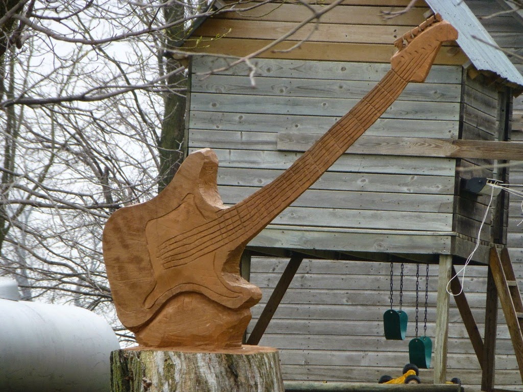 [Wood-Guitar3.jpg]