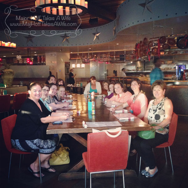 dinnerout.jpg Dinnerout