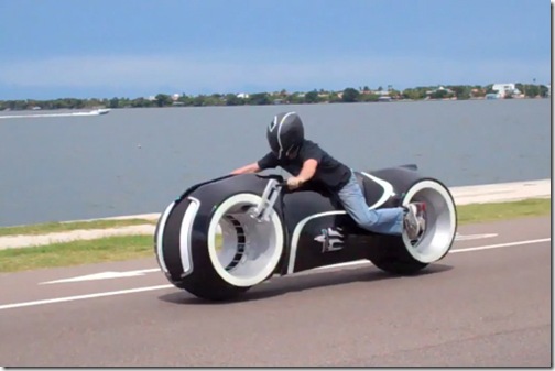 awesome-electric-tron-lightcycle-by-parker-brothers awesome-electric-tron-lightcycle-by-parker-brothers