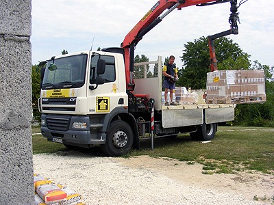 [juni%25202011-01%255B3%255D.jpg]