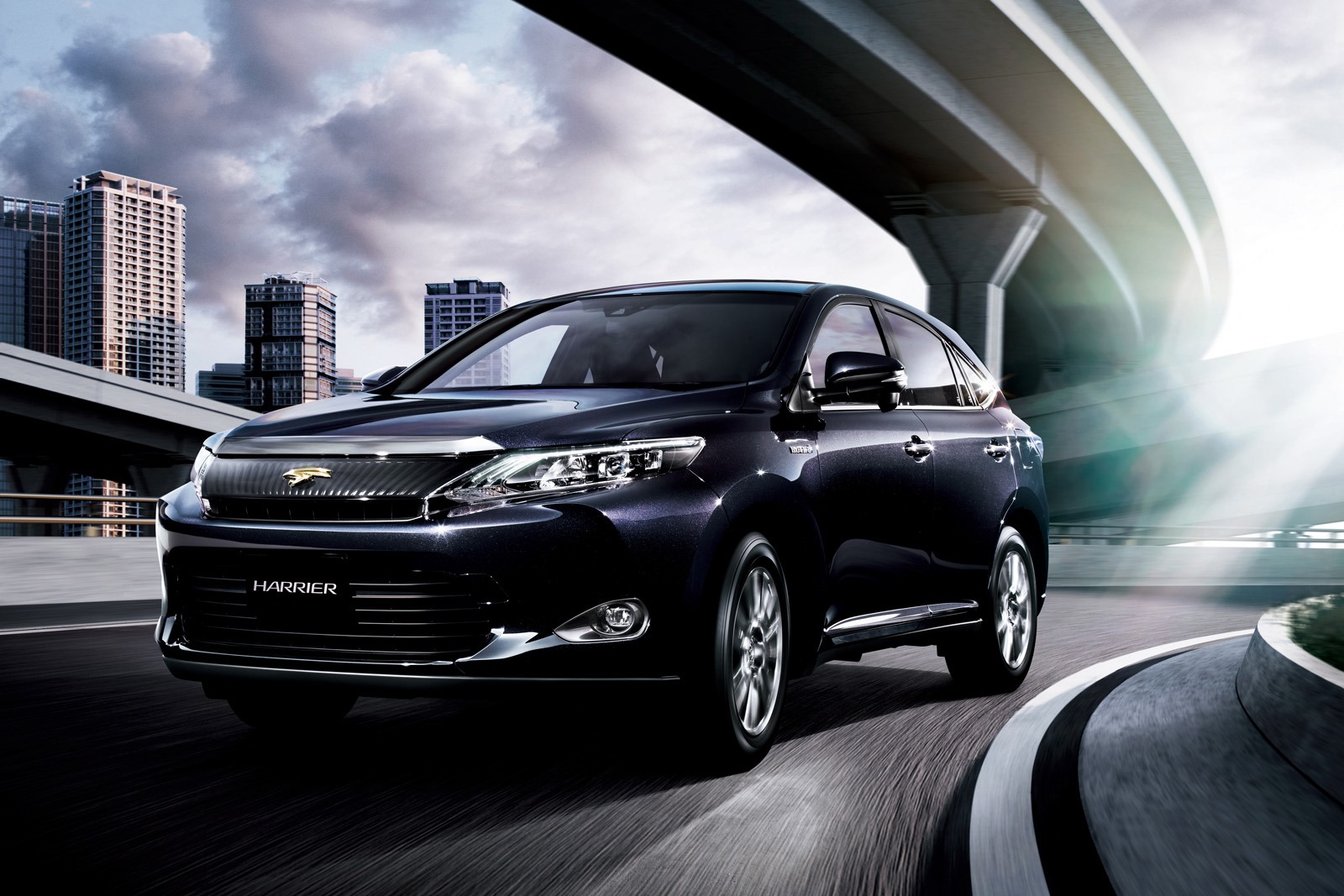 [2014-Toyota-Harrier-JDM-3%255B3%255D.jpg]