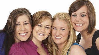 [chicas-sonriendo%2520chicas%255B4%255D.jpg]