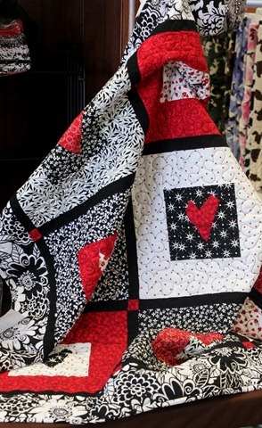 Sweet Valentine Quilt + Kit Sweet Valentine Quilt + Kit