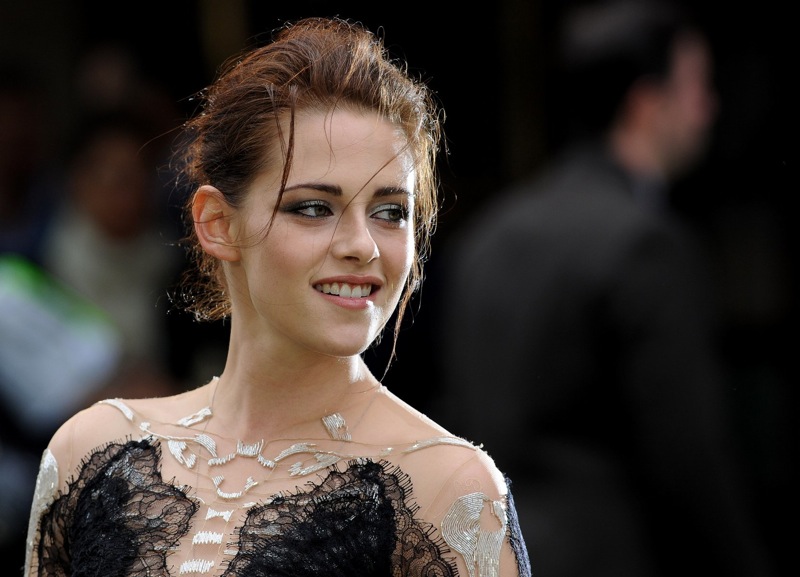 aakxFytD.jpg Kristen Stewart