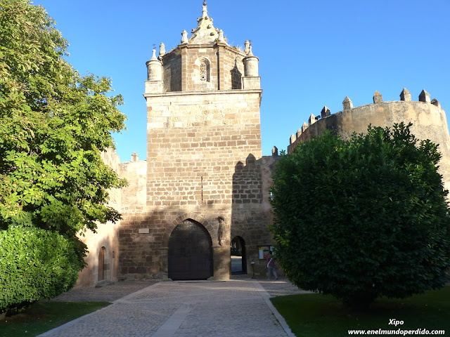 entrada-monasterio-de-veruela.JPG