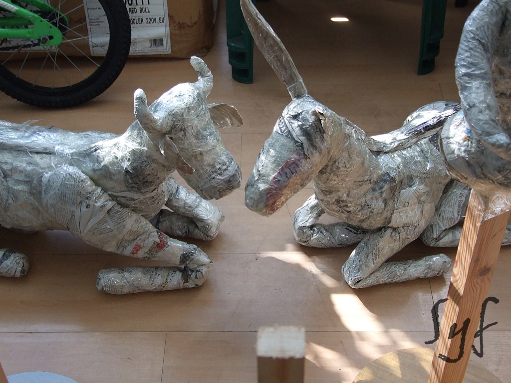 [papel%2520mache%255B3%255D.jpg]
