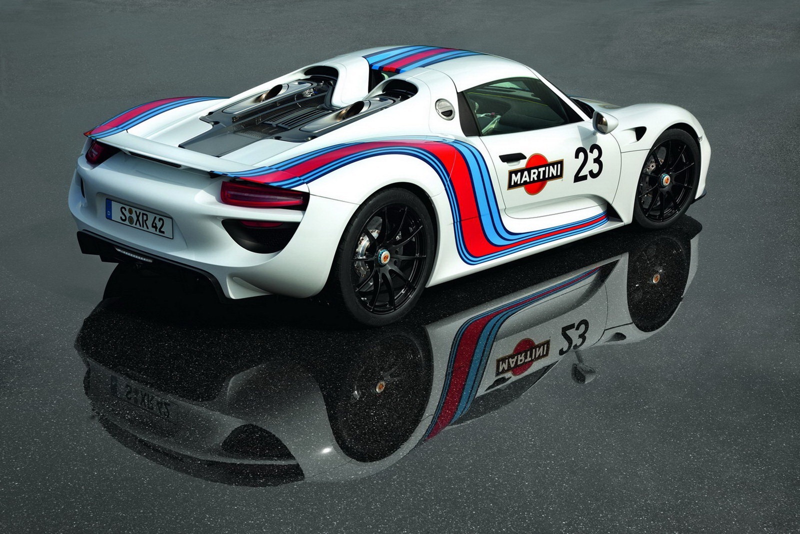 [Porsche-918-Spyder-21%255B2%255D%255B2%255D.jpg]