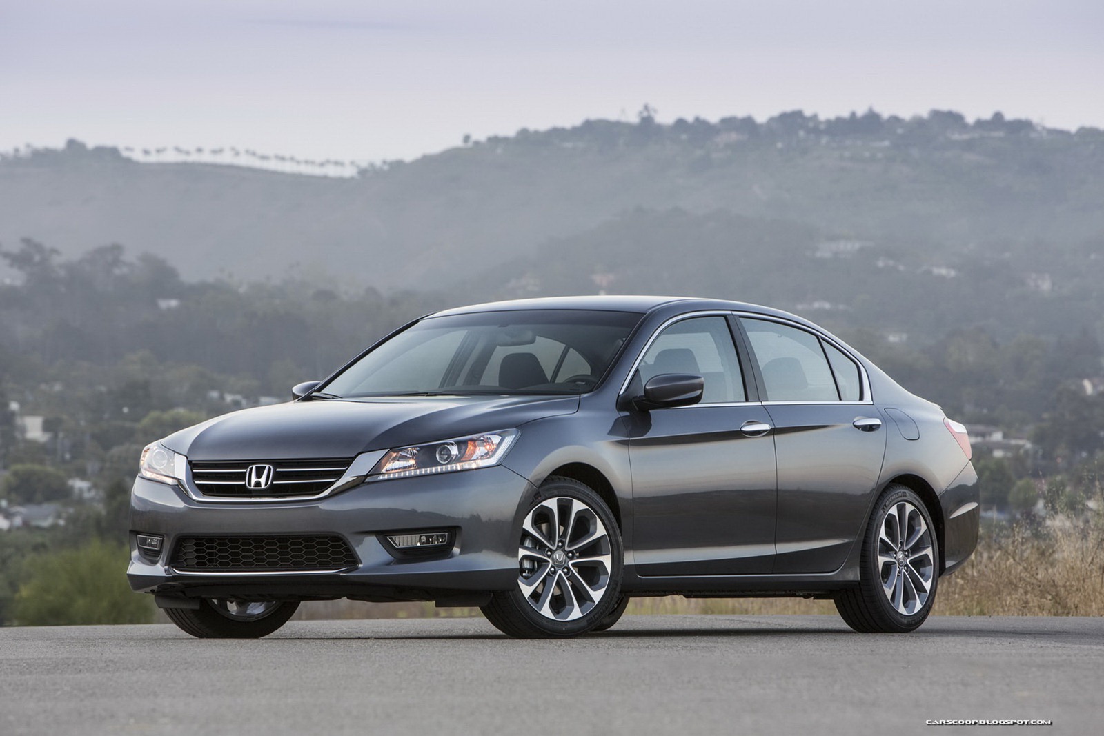 [2013_Honda_AccordSport_Sedan_281%255B5%255D.jpg]