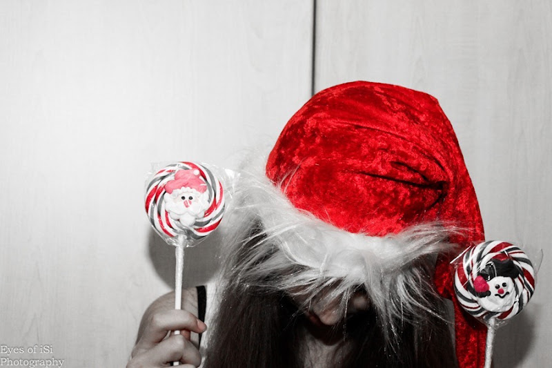 Eyes-of-iSi-Weihnachtsmütze-Zwei-Lollipops Eyes-of-iSi-Weihnachtsmütze-Zwei-Lollipops