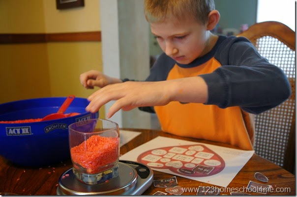 Valentines Day Measurement Activity - Math for 2nd, 3rd, 4th, 5th grade kids with free printable Valentines Day Measurement Activity - Math for 2nd, 3rd, 4th, 5th grade kids with free printable