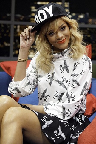 [Rihanna-blonde-Ross-Show-March-3%255B3%255D.jpg]