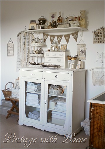 Vintage with Laces - Studio Vintage with Laces - Studio