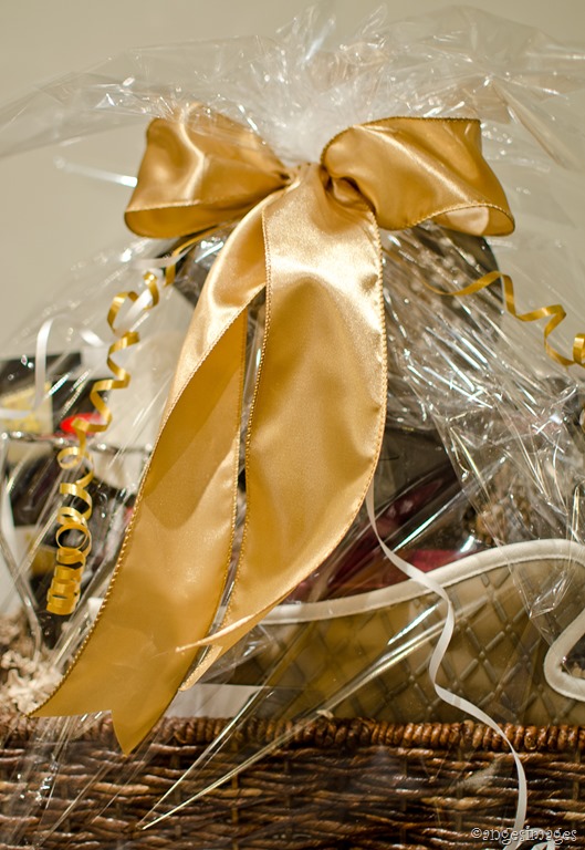 [DSC_0095_kitchen%2520gift%2520basket_09%255B11%255D.jpg]