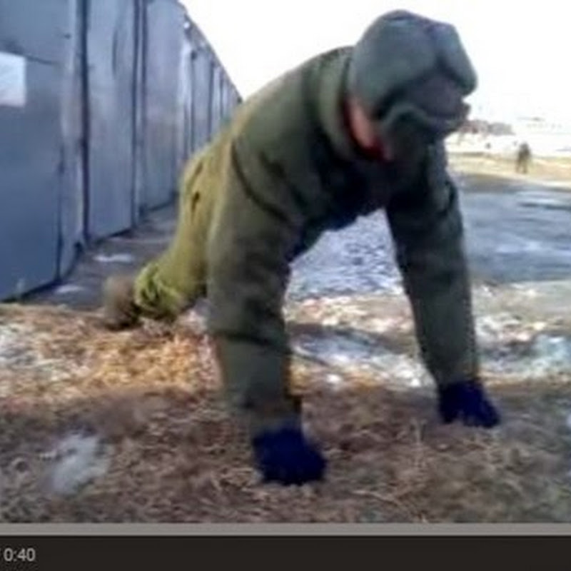 Ρώσοι στρατιώτες κάνουν push ups