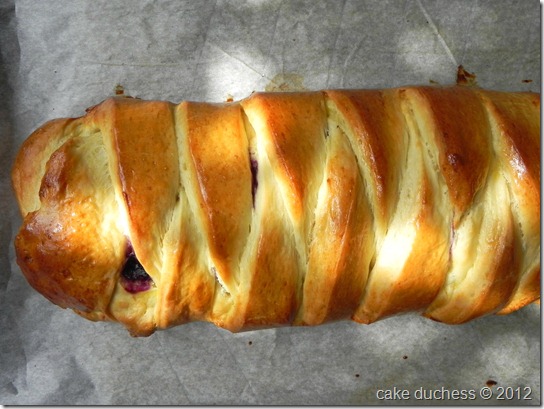 blueberry-cream-cheese-braid-twelve-loaves-August-2 blueberry-cream-cheese-braid-twelve-loaves-August-2