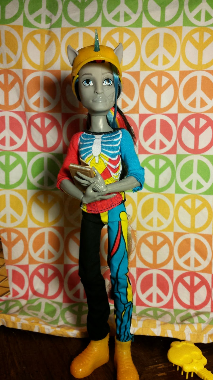 mattel monster high neighthan rot doll