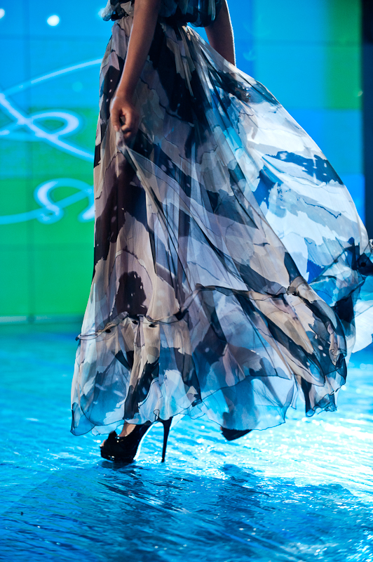 Julia AYSINA, HOLIDAY FASHION WEEK 2011 Фото Сергея Черникова