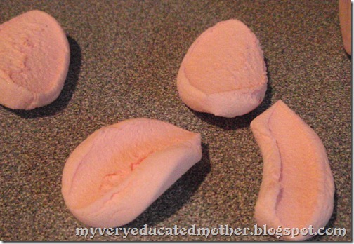 marshmallow flower petals Marshmallow Flowers Cake Decorating