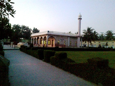 06:20 AM – Fajir Prayers at Sunway Lagoon Mosque