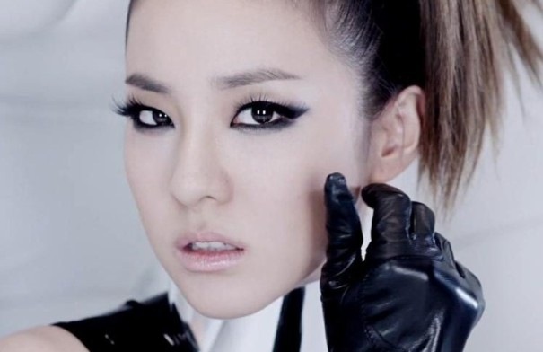 [Korean-girl-band-2NE1-member-Dara-s-I-m-the-best-MV-makeup-makeup-32860401-747-581%255B3%255D.jpg]
