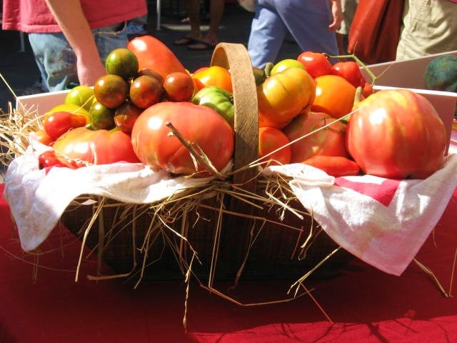 [heirloom%2520tomatoes%255B4%255D.jpg]