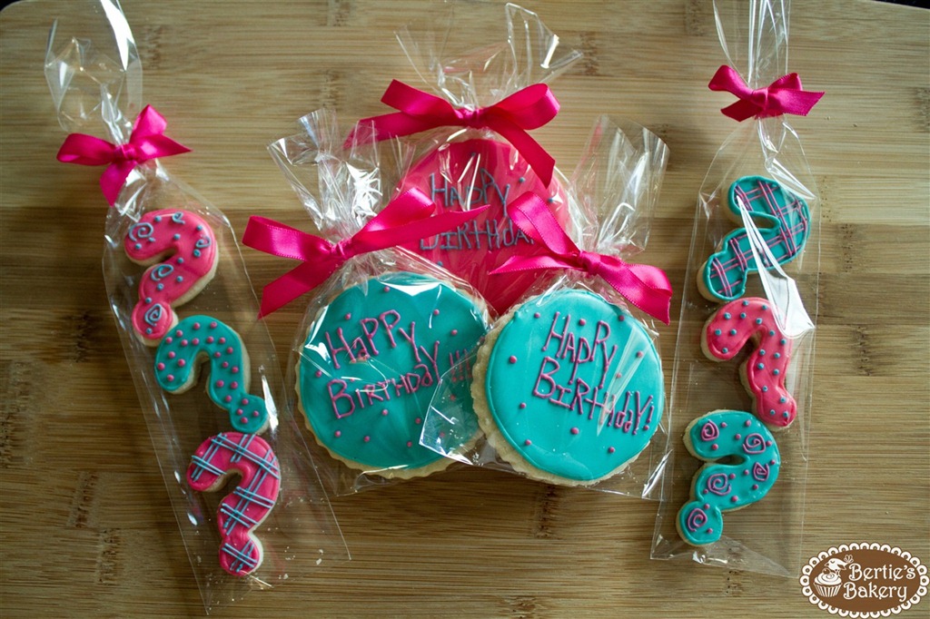 [Happy%2520Birthday%2520Shortbread-7%255B3%255D.jpg]