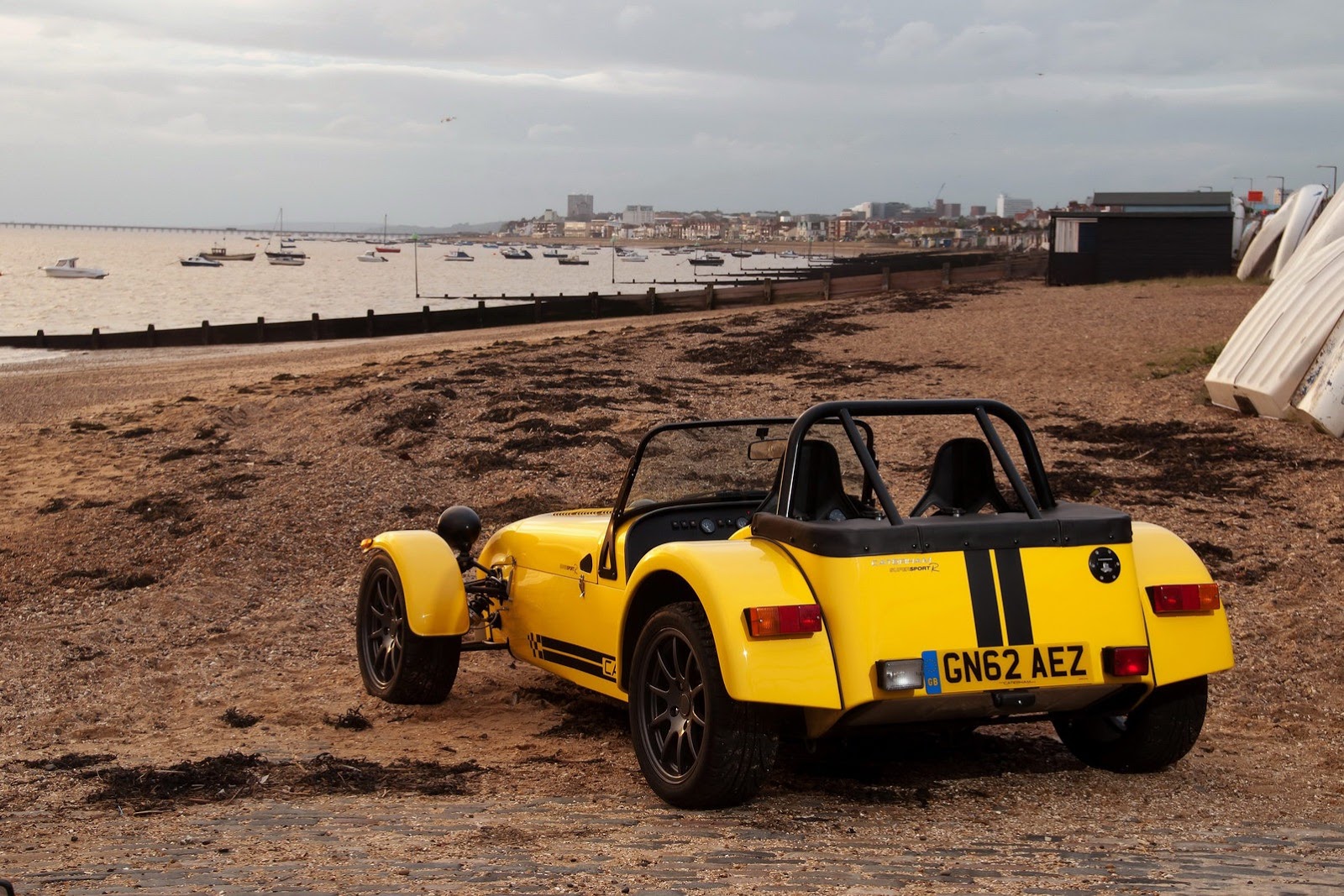 [Caterham-Supersport-R-2%255B3%255D.jpg]