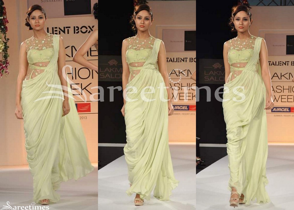 [Sonakshi_Raj_Saree%255B4%255D.jpg]