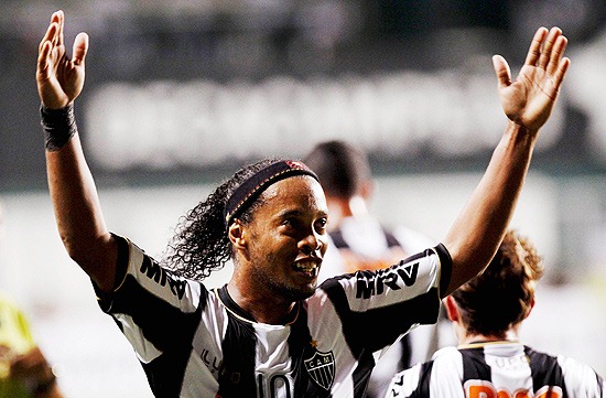 [Ronaldinho%2520Baladucho.jpg]
