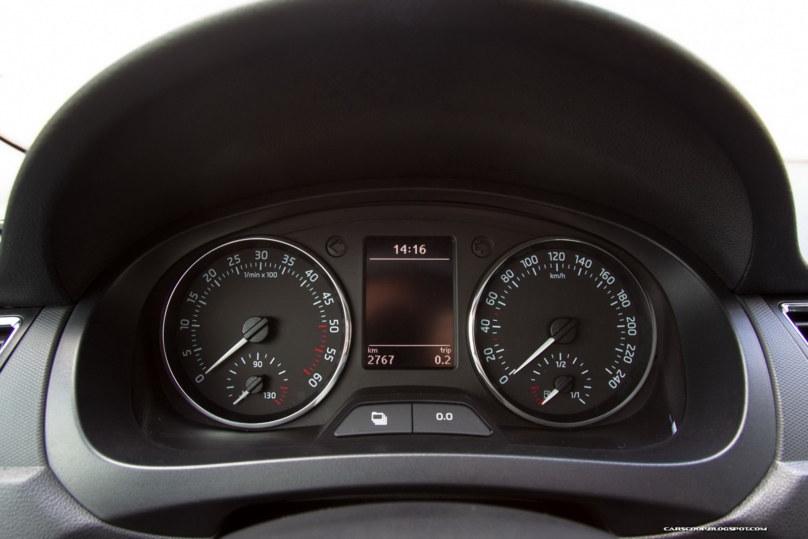 [2013-Skoda-Rapid-20%255B2%255D.jpg]