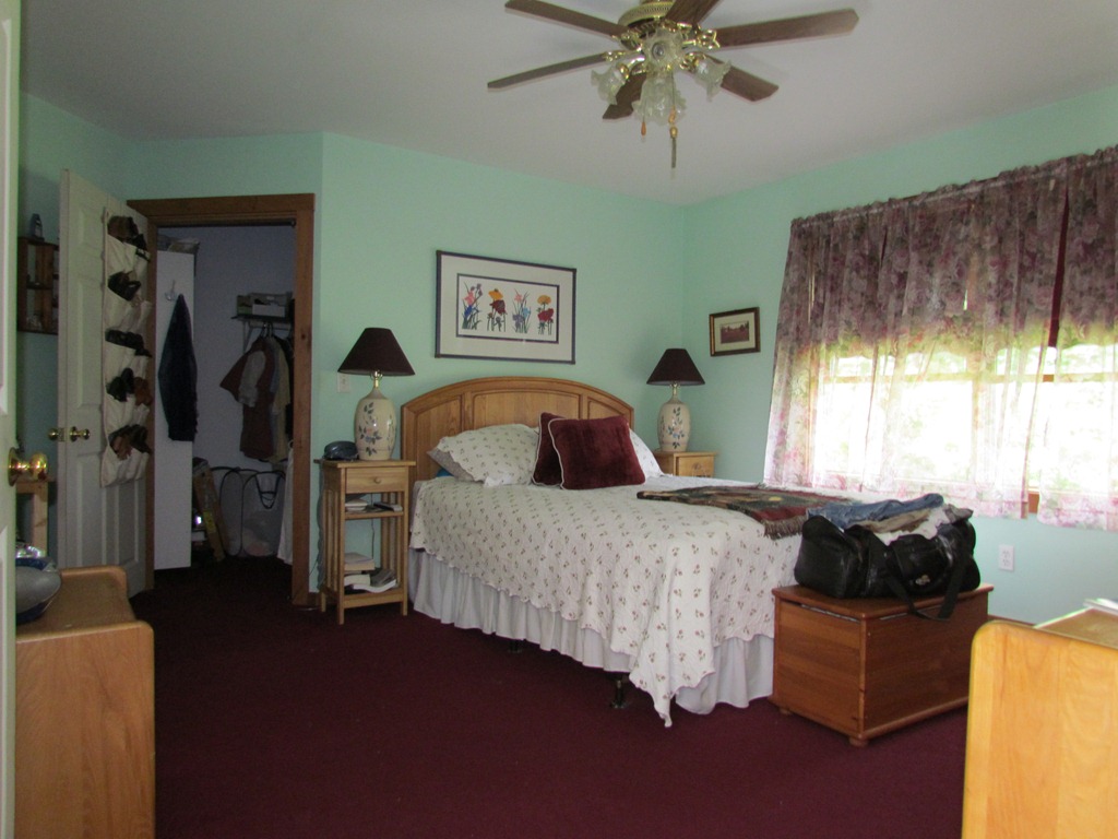 [Bedroom%2520Before%255B4%255D.jpg]