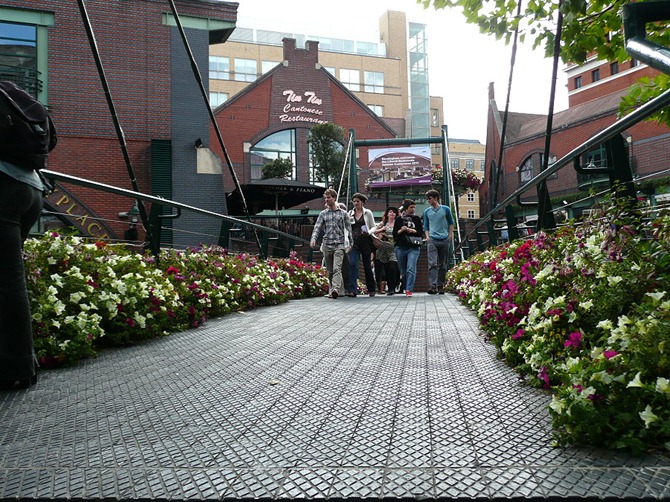 Бриндли плэйс (Brindley Place)