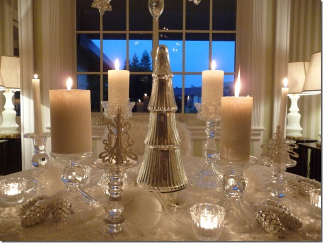 Christmas dining room 2011 angel wings 028 (800x600)