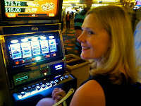 Steph playing the slots in the Venetian.