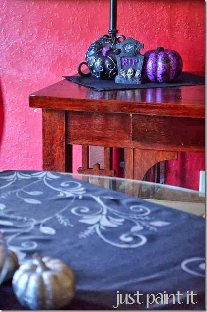 Halloween-Dining-Room-C