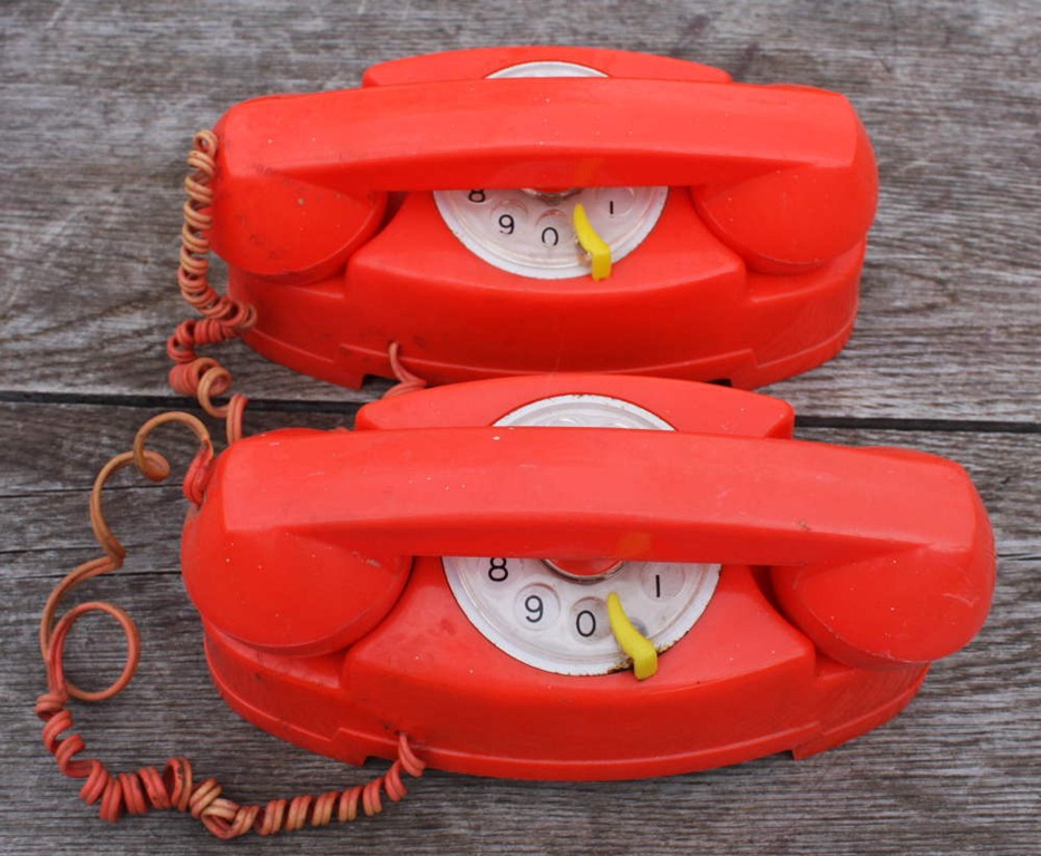 [plastic%2520phones%255B3%255D.jpg]