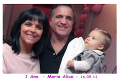 Fotos do evento Maria Alice  (01 ano) - 16.09.11. Foto numero 27 da Social Click Fotografia Digital, do Rio de Janeiro, RJ, que faz fotos divertidas, fotos malucas, fotos com fantasias, fotos na hora, fotografia maluca, fotografia divertida com molduras personalizadas. fotos divertidas malucas foto maluca animadas animado rj rio de janeiro divertida fantasia animada engraçadas 15 anos debutante noivos casamentos