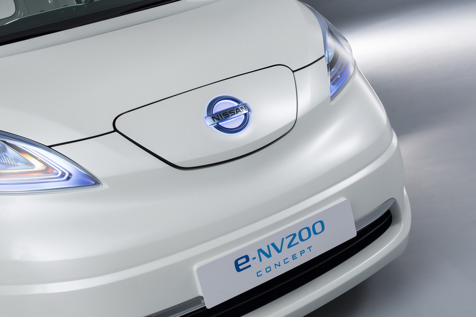 [Nissan-e-NV200-10%255B2%255D.jpg]