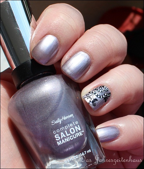 Sally Hansen Pedal to the Metal mit Nail Art