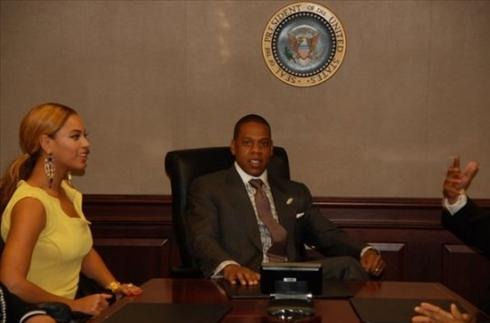 [jayz-beyoncex-large%255B4%255D.jpg]