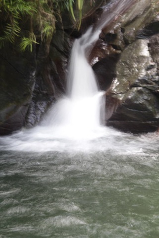 [Air%2520Terjun%2520di%2520Ormu%255B4%255D.jpg]