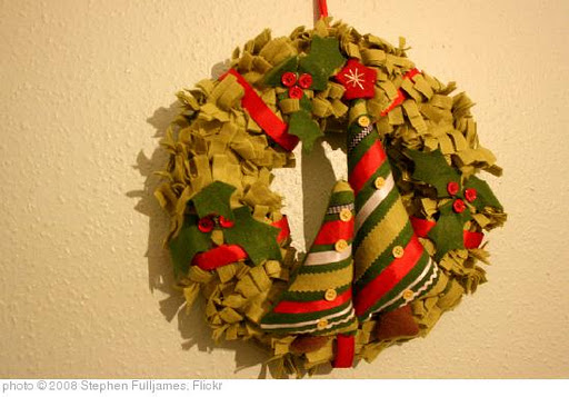 'Wreath (10/31)' photo (c) 2008, Stephen Fulljames - license: http://creativecommons.org/licenses/by-sa/2.0/