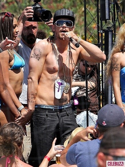 Megint James Franco a Spring Breakers forgatásán 01