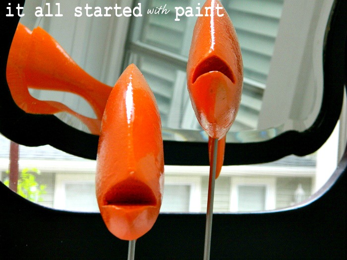 [fish_wooden_painted_orange8.jpg]