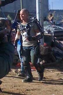 Matt Damon az Elysium forgatásáról durvul 03