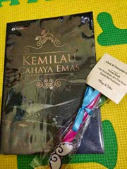 buku kemilau cahaya emas buku kemilau cahaya emas