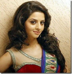 vedhika_nice_photo